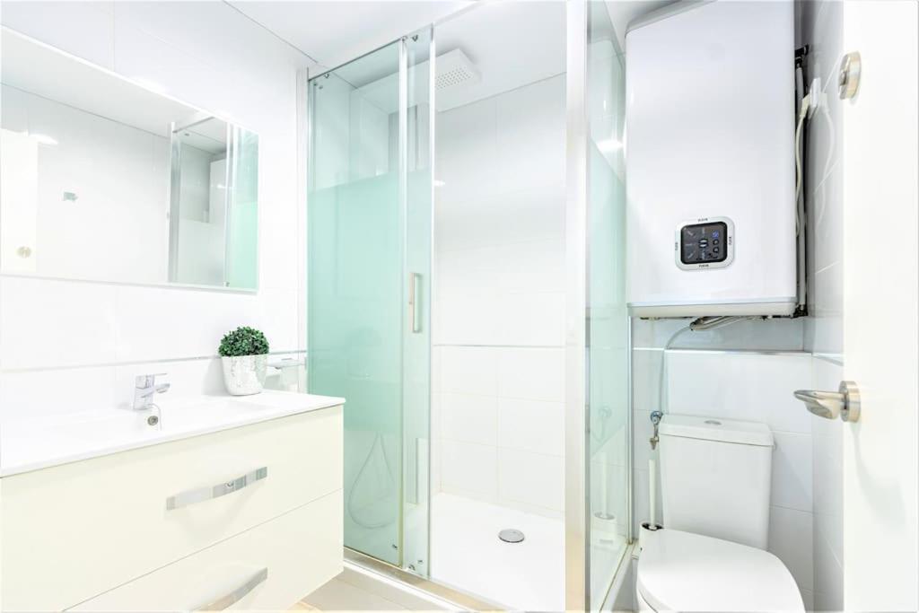 Апартаменти Silv13-Beach, Clima, Wifi, Nice Views Emporda Емпуріабрава Екстер'єр фото
